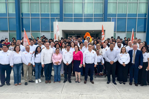 La UAT y el Congreso Itinerante realizan brigada m&eacute;dica universitaria en Nuevo Laredo