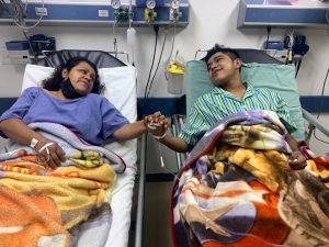 Trasplantan con &eacute;xito ri&ntilde;&oacute;n de una madre a su hijo en Ciudad Victoria