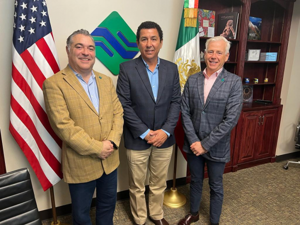 Se re&uacute;ne Alcalde Mario L&oacute;pez con directivos del NADBank; da seguimiento a proyectos presentados por 111 MDD