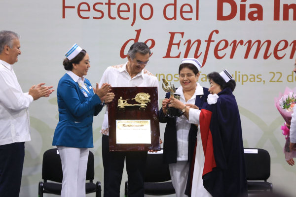 Celebra Am&eacute;rico Villarreal a cerca de 3 mil profesionales de la enfermer&iacute;a en Tamaulipas