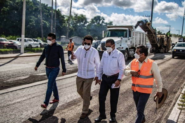 Supervisa Alcalde obras en Av. Lauro Villar y Fidencio Trejo