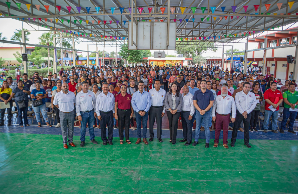 Entrega Gobierno de Matamoros becas del programa &ldquo;Nadie Atr&aacute;s, Nadie Fuera&rdquo; en CBTIS 135