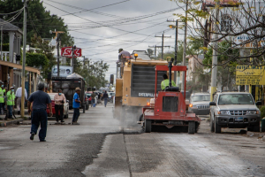 Contin&uacute;a Gobierno de Matamoros pavimentando accesos