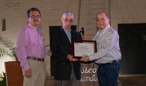 Rinde Gobierno de Matamoros homenaje al Dr. Ignacio Trigos, de la Fundaci&oacute;n Cambiando Sonrisas A.C.