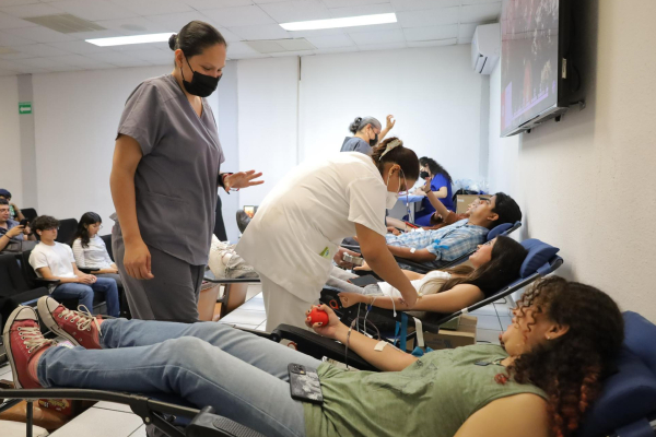 Colabora la UAT en campa&ntilde;a altruista para la donaci&oacute;n de sangre