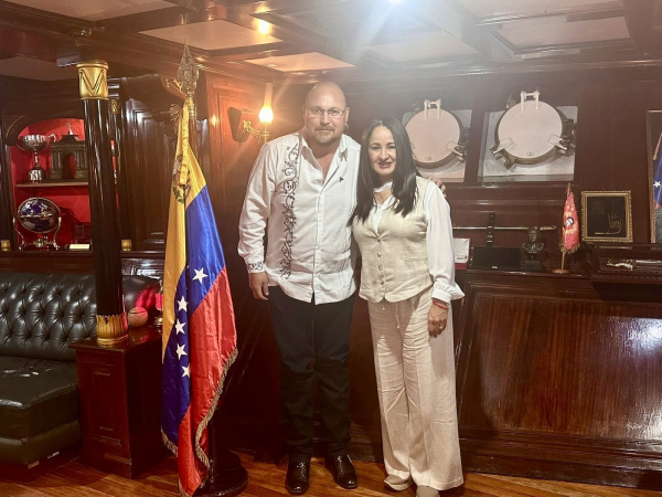 Sostienen reuni&oacute;n secretario general de Gobierno y  embajadora de  Venezuela en M&eacute;xico