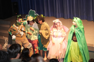 Despliegan estudiantes de la UAT su talento en obra teatral