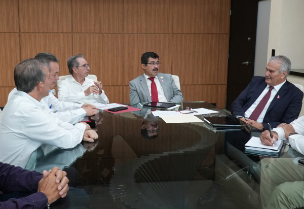 La UAT y la Secretar&iacute;a de Salud fortalecen el mejoramiento de la ense&ntilde;anza m&eacute;dica