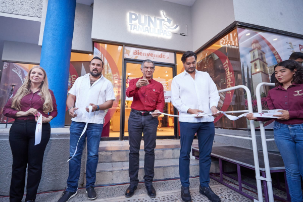 Gobernador visita exposici&oacute;n de Reynosa en "Punto Tamaulipas