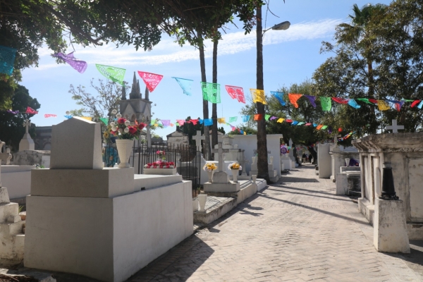 Determinar&aacute;n el 30 de octubre, s&iacute; acceso a panteones contin&uacute;a restringido por COVID-19