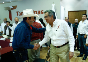 Anuncia Am&eacute;rico Villarreal apoyo adicional para productores de sorgo