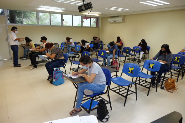Presentan en la UAT el examen CENEVAL de ingreso a licenciatura
