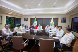 Eval&uacute;a gobernador desempe&ntilde;o de su gabinete