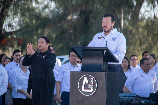 Es compromiso de la UAT engrandecer a la naci&oacute;n a trav&eacute;s de la educaci&oacute;n: rector