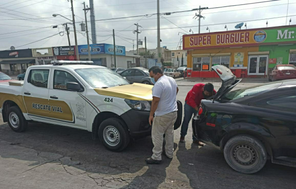 Con &ldquo;Rescate Vial&rdquo; Gobierno  de Matamoros a trav&eacute;s de PC  brinda auxilio a automovilistas