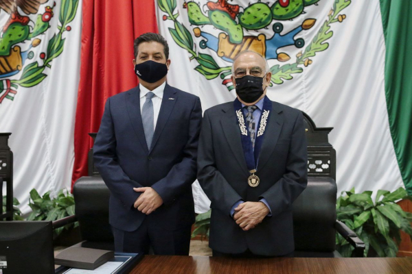 Entregan medalla al m&eacute;rito &ldquo;Luis Garc&iacute;a de Arellano&rdquo;