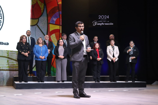 &ldquo;Iniciamos juntos una nueva din&aacute;mica universitaria para transformar y trascender&rdquo;: D&aacute;maso Anaya