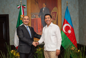 Recibe Alcalde Mario L&oacute;pez al Embajador  de Azerbaiy&aacute;n en M&eacute;xico, Mammad Talibov