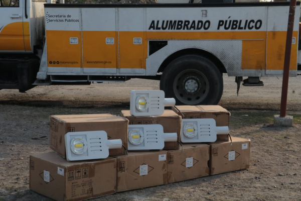 Inicia Ayuntamiento instalaci&oacute;n de 10 mil nuevas luminarias tipo led