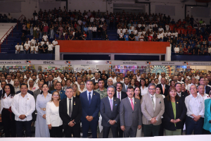 Feria del Libro UAT fomenta la lectura, el conocimiento y el talento universitario