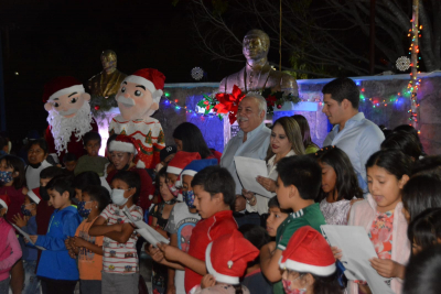 Disfruta fiestas decembrinas en Casas: C&eacute;sar Ver&aacute;stegui