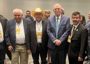 Recibe D&aacute;maso Anaya Premio Nacional al M&eacute;rito Profesional 2025