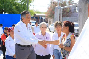 "Aqu&iacute; estamos para ayudarlos"; Am&eacute;rico y Mar&iacute;a llevan apoyos a familias de Reynosa