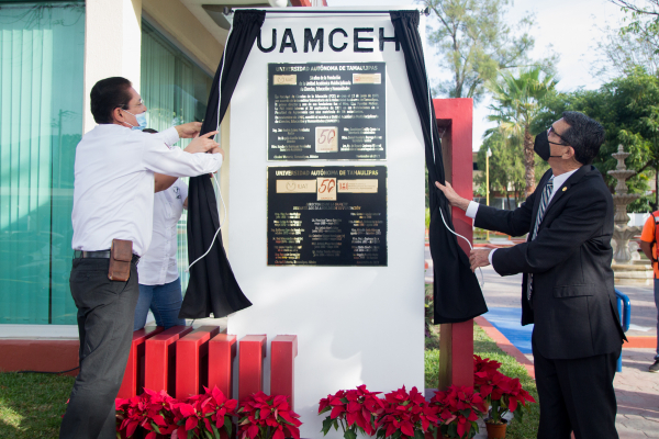 Preside Rector de la UAT ceremonia  por los 50 a&ntilde;os de la UAMCEH