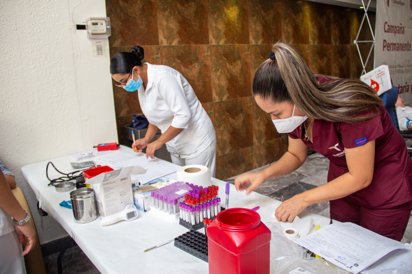 Destaca participaci&oacute;n de la UAT en campa&ntilde;a de donaci&oacute;n altruista de sangre