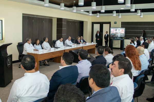 Presenta UAT proyecto de vivienda para jefas de familia y grupos sociales vulnerables