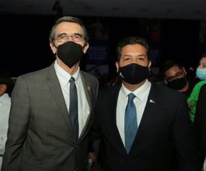 Respalda la UAT gesti&oacute;n del Gobernador Francisco Garc&iacute;a Cabeza de Vaca