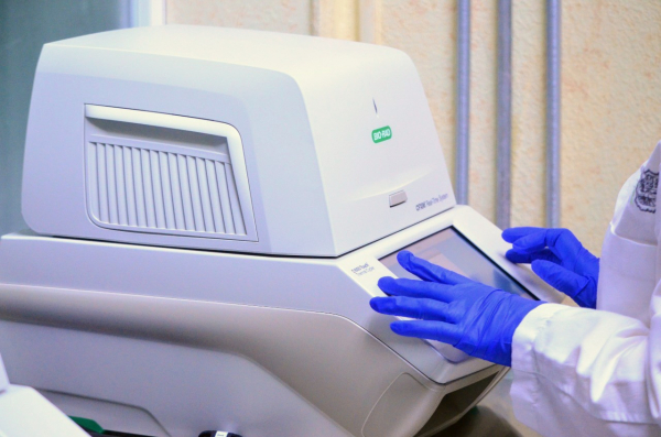 Exhorta a fortalecer medidas preventivas contra COVID-19