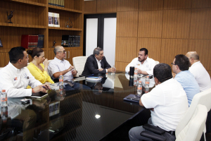 Designa rector a Marco Batarse como secretario de Administraci&oacute;n de la UAT