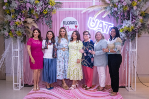 Reconoce la UAT a sus trabajadoras en festejo del D&iacute;a de las Madres