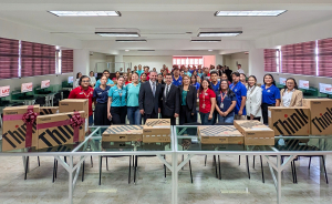 Equipa rector de la UAT centros de c&oacute;mputo en Reynosa y Valle Hermoso