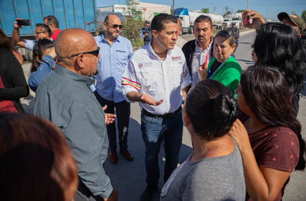 Por intervenci&oacute;n de Gobierno de Matamoros, madres de familia levantan bloqueo en carretera de entrada a la ciudad