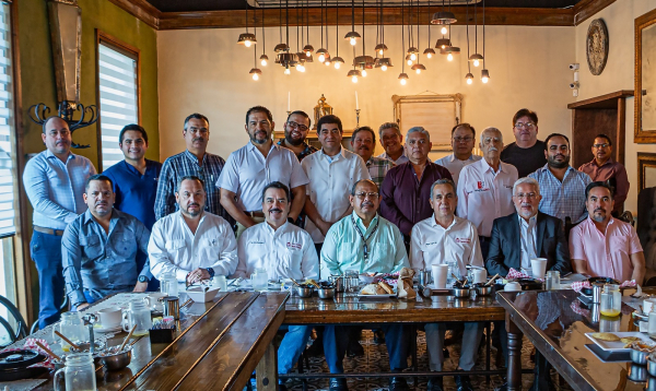 Participa Dr. Rub&eacute;n Sauceda como  orador en reuni&oacute;n de la UCEN