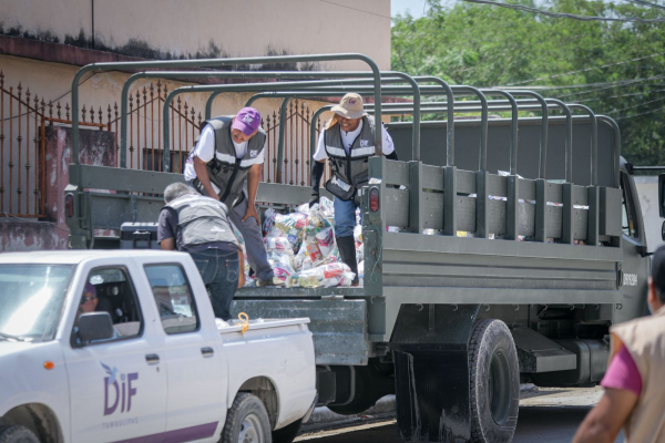 Entrega Estado y Federaci&oacute;n, m&aacute;s de 16 mil apoyos a damnificados en Reynosa