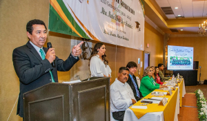 Expone Alcalde Mario L&oacute;pez testimonio de vida y motiva a graduados a conquistar sus sue&ntilde;os